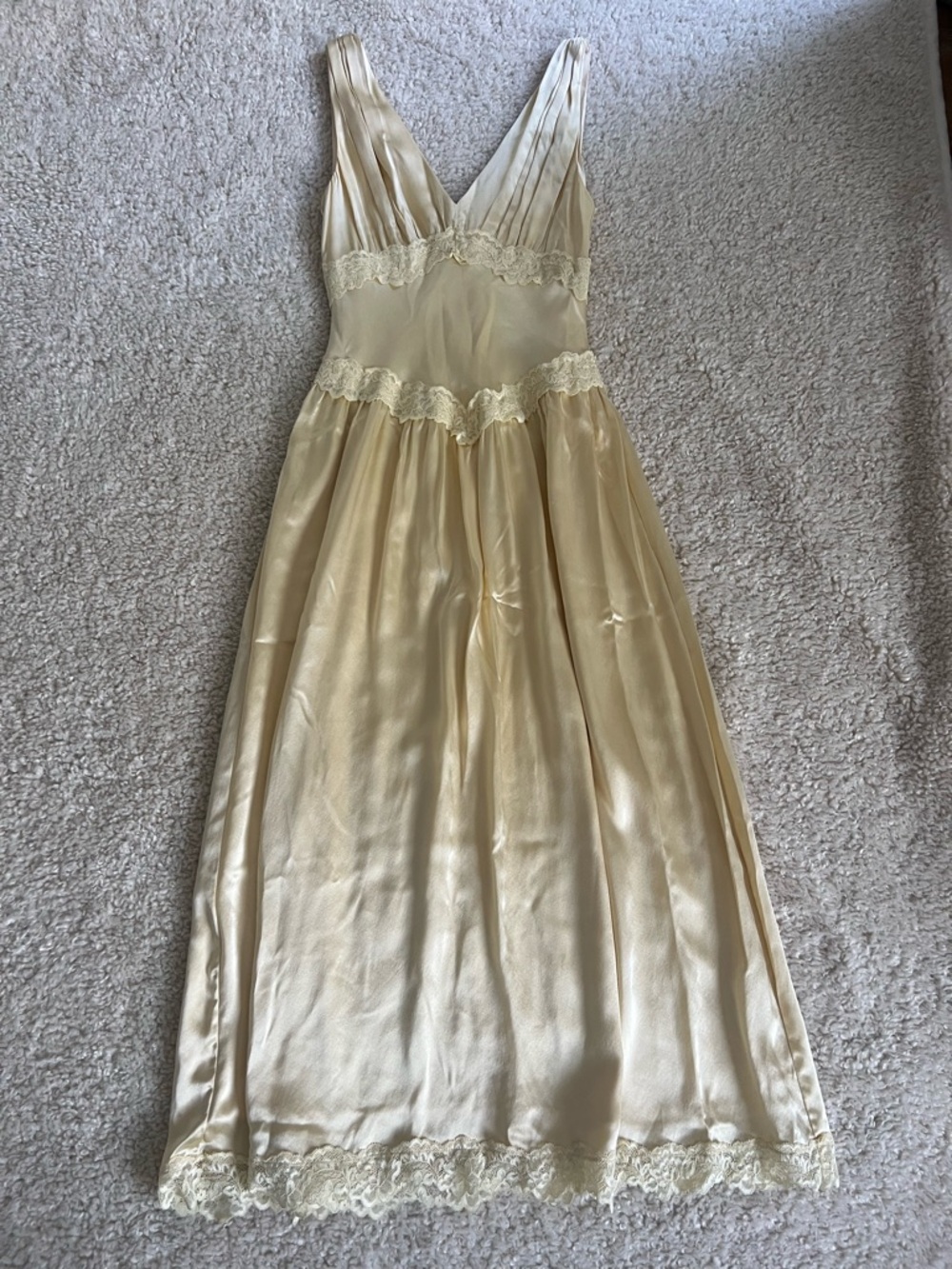 Reformation Pale Yellow V-Neck Lace-Trim Midi Dress - Picture 3 of 4